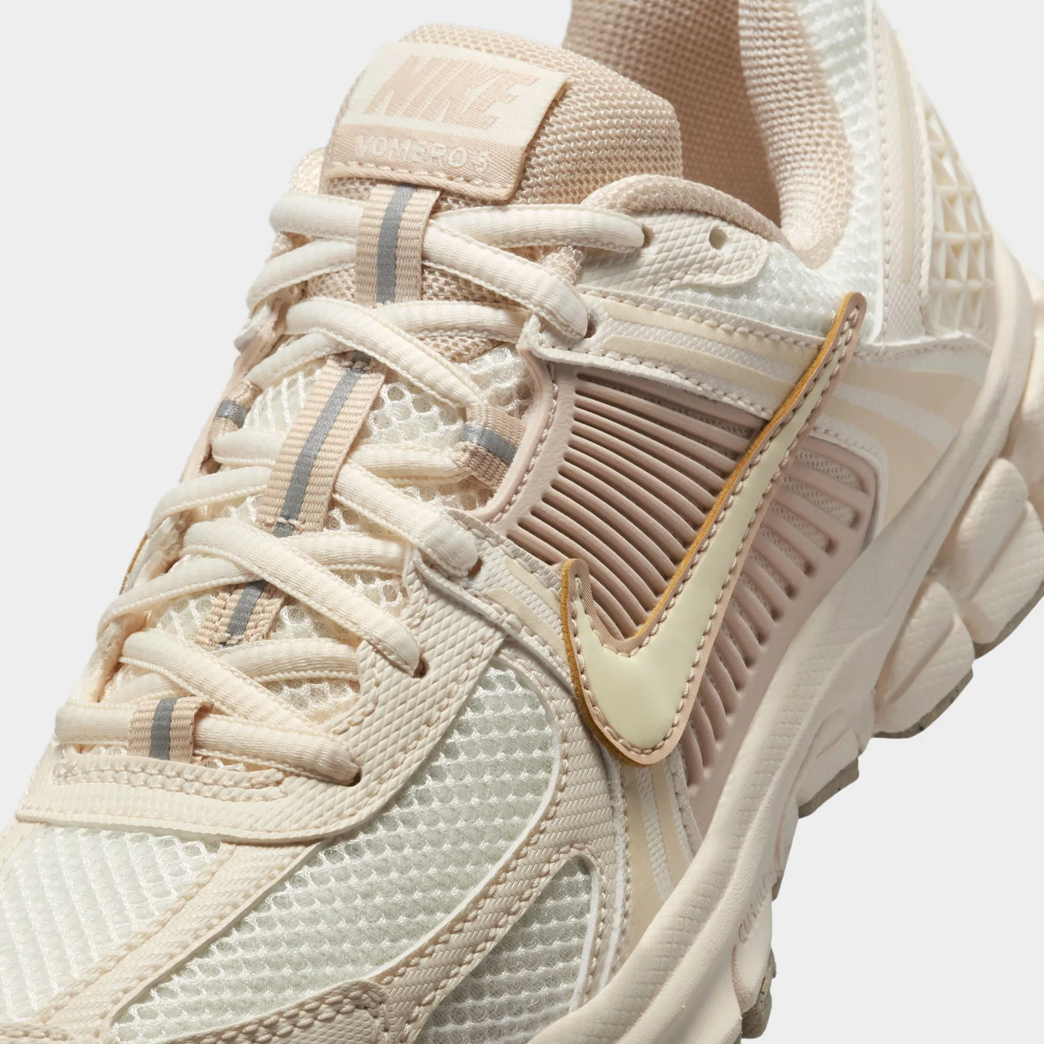Nike Vomero 5 GS / Pale Ivory Hybrid Cushioning