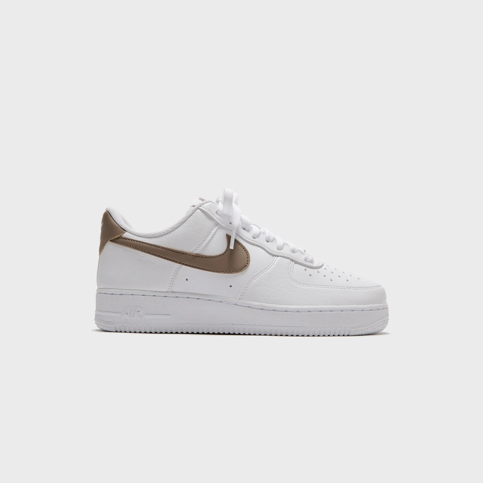 Breathable Grip Nike WMNS Air Force 1 `07 Next - Nature White / Mink Brown