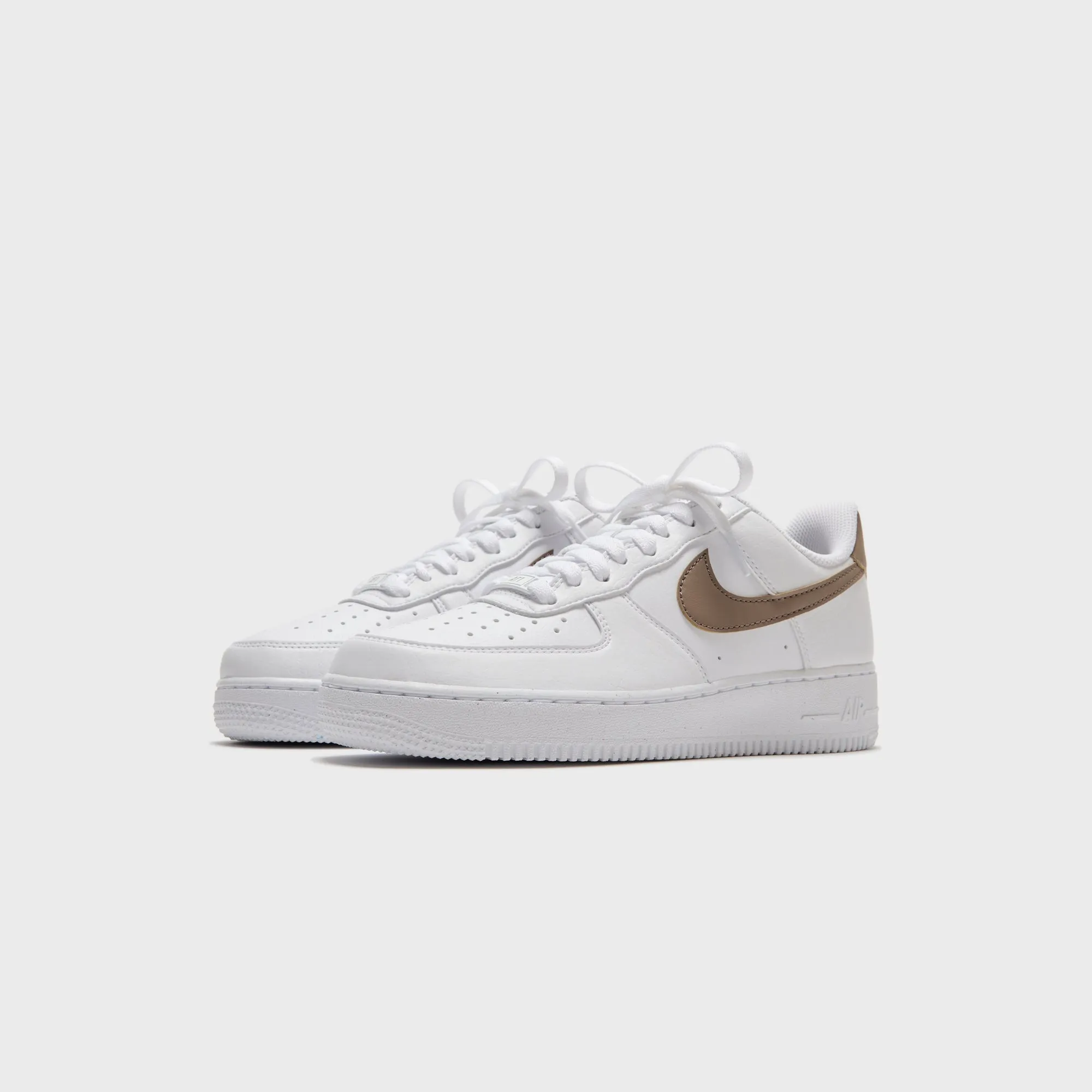 Energy Boost Abrasion Resistant Panels Nike WMNS Air Force 1 `07 Next - Nature White / Mink Brown