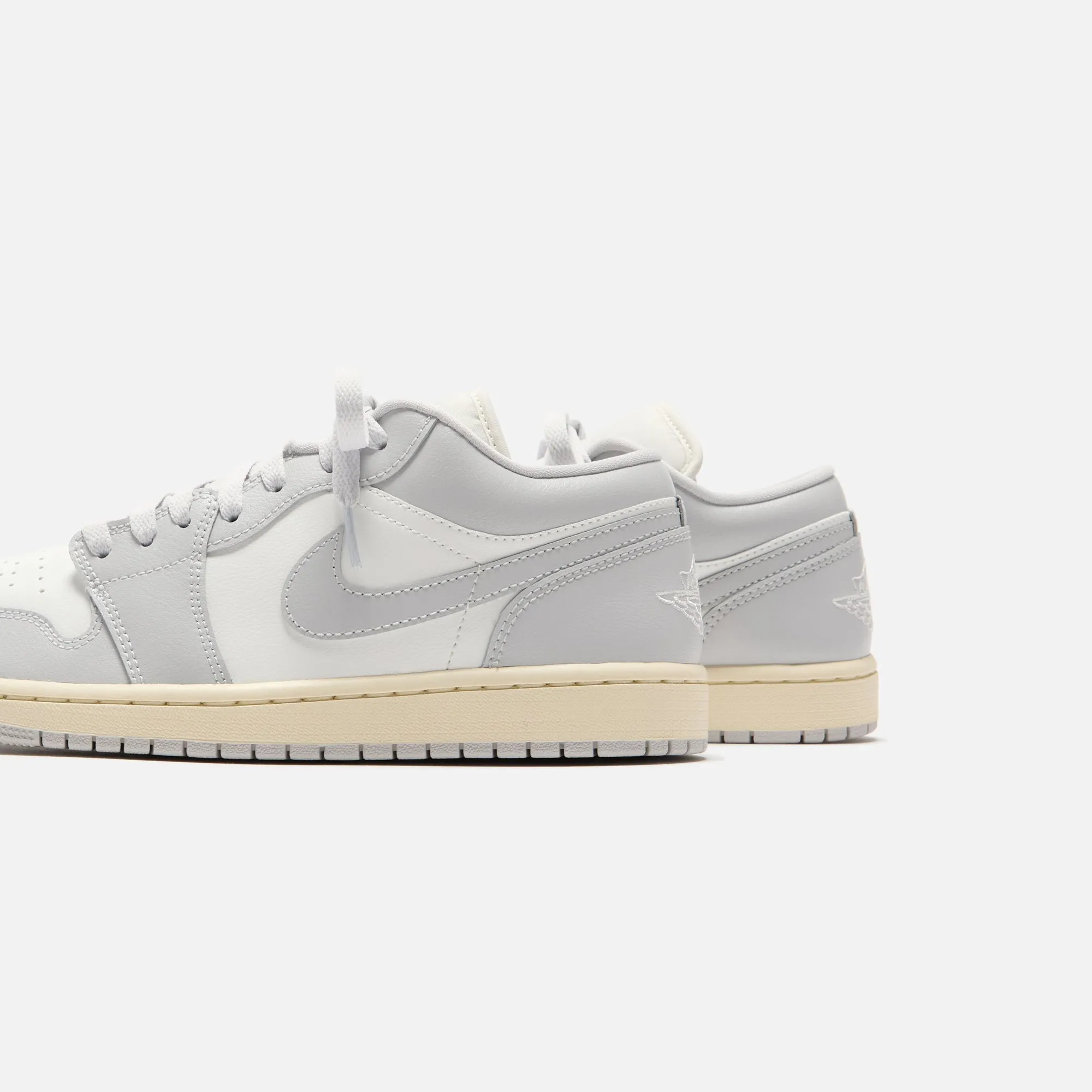 Nike WMNS Air Jordan 1 Low - Sail / Coconut Milk / Neutral Grey Comfort Linings