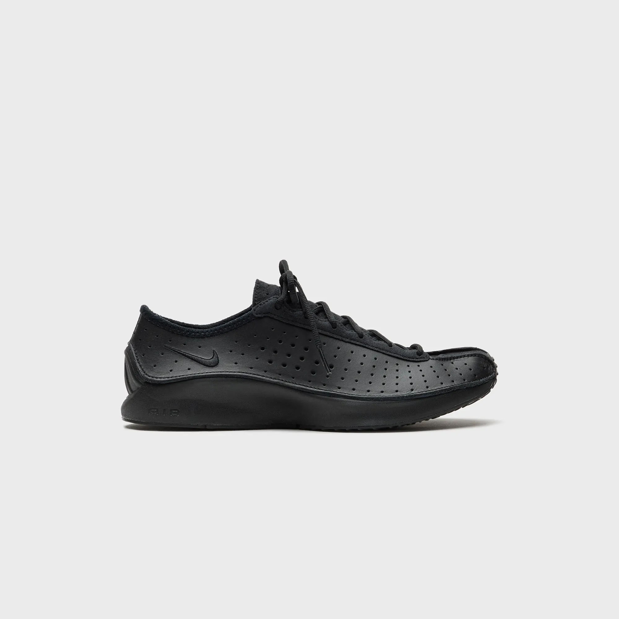 Nike WMNS Air Superfly - Black Eco Ease Quick Drying Fabric