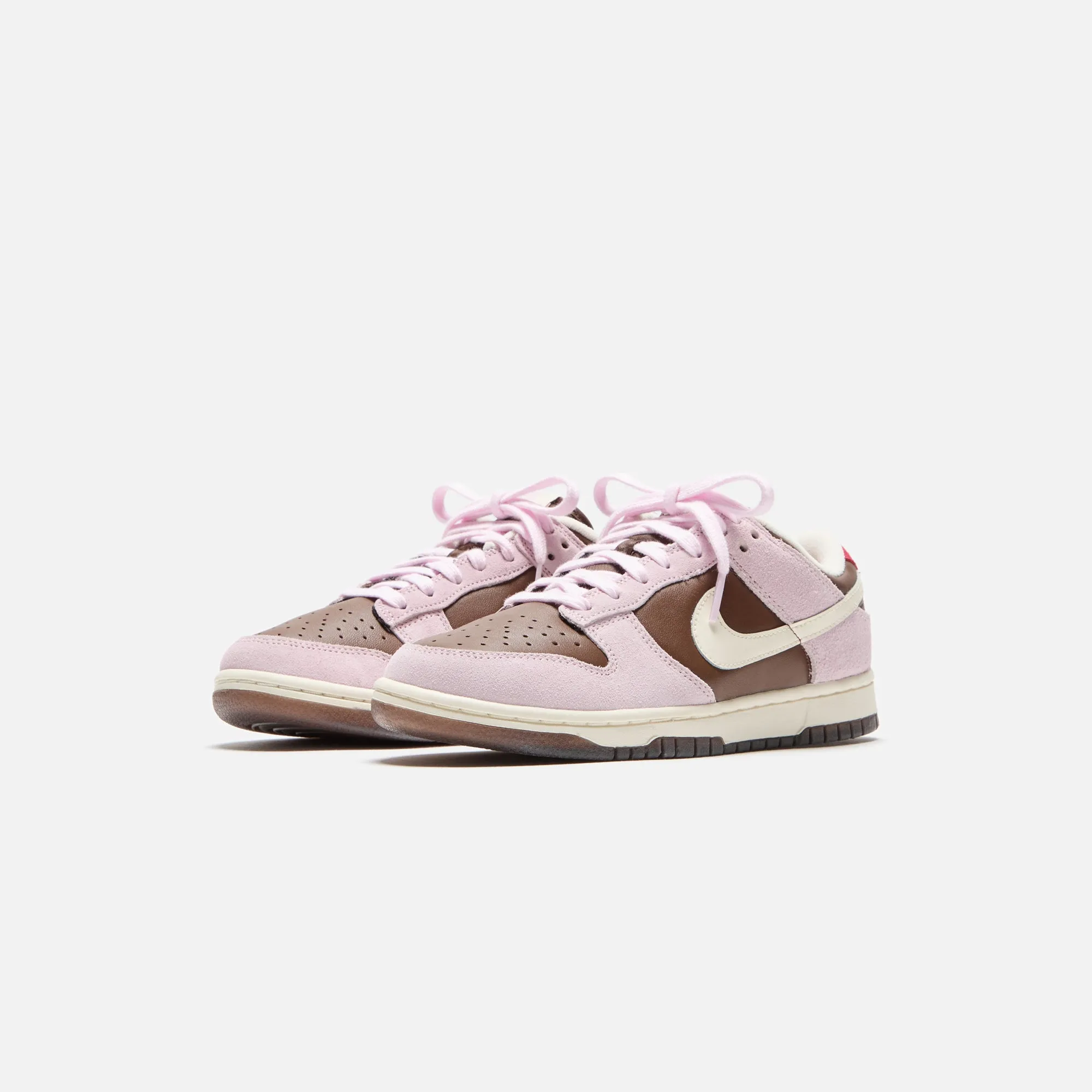 Nike WMNS Dunk Low - Cacao Wow / Pale Ivory / Pink Foam Quick Wear