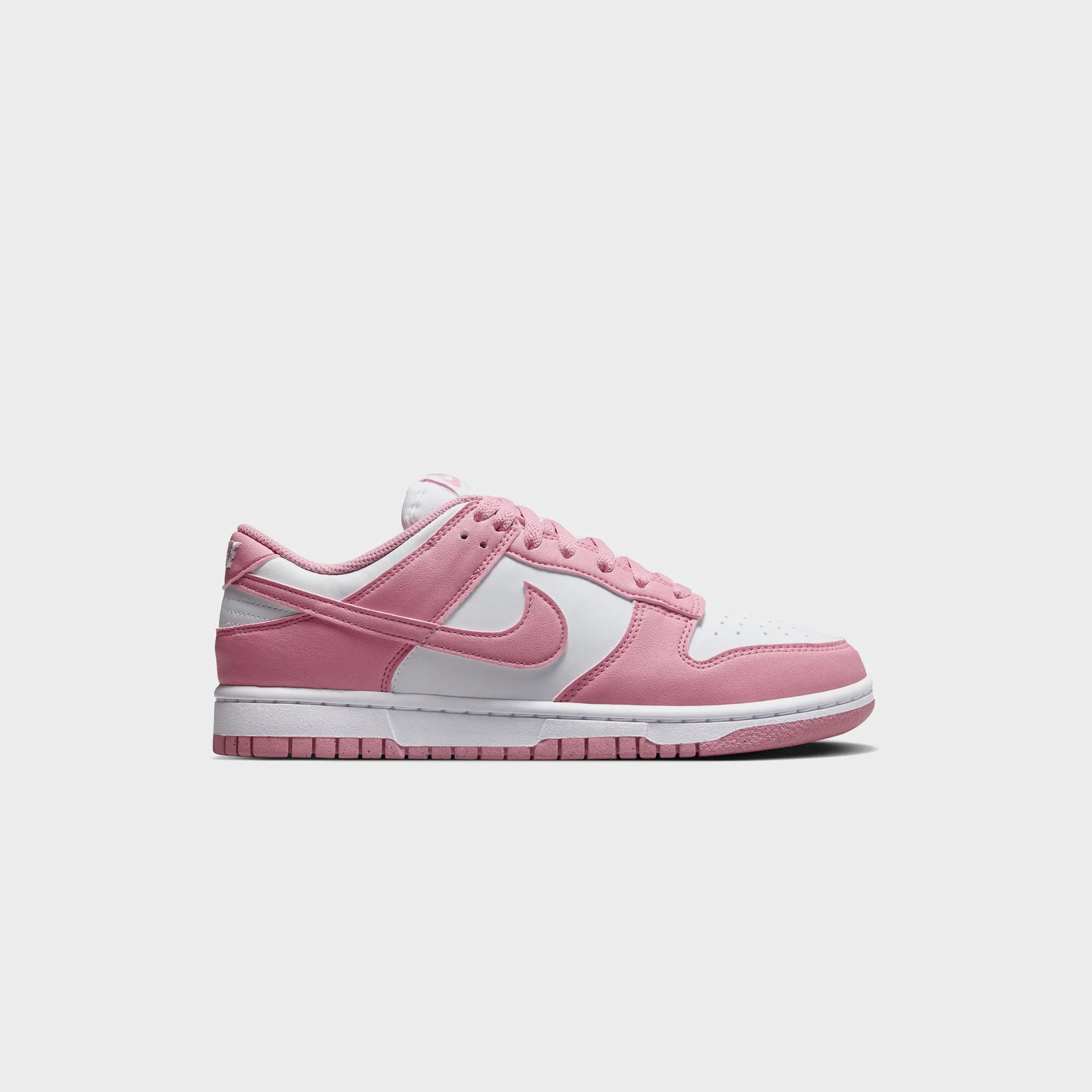 Designer Sneakers Nike WMNS Dunk Low Next Nature - White / Elemental Pink