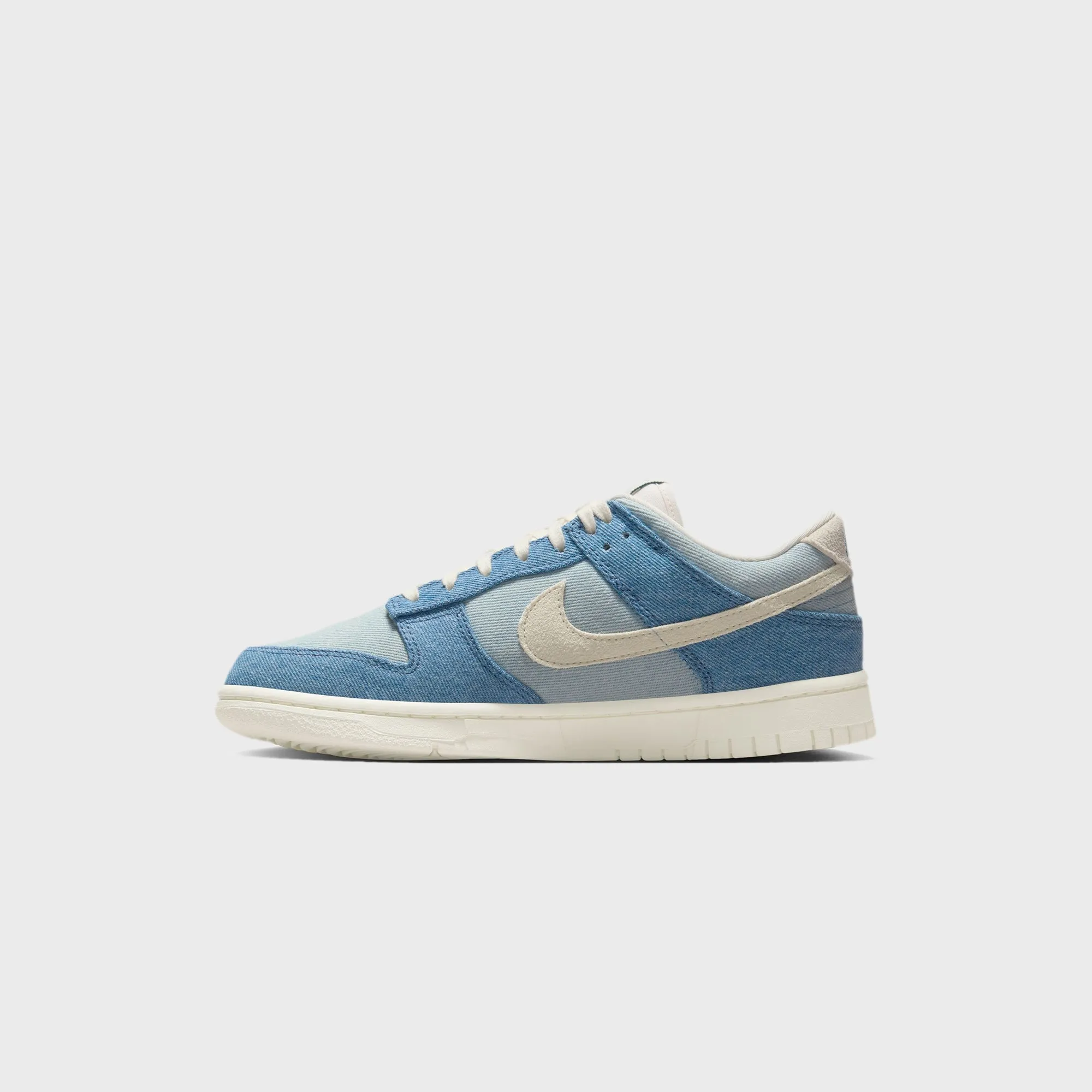 Nike WMNS Dunk Low - Smoky Blue / Denim Turquoise / Ochre / Pale Ivory Ultra-soft comfort
