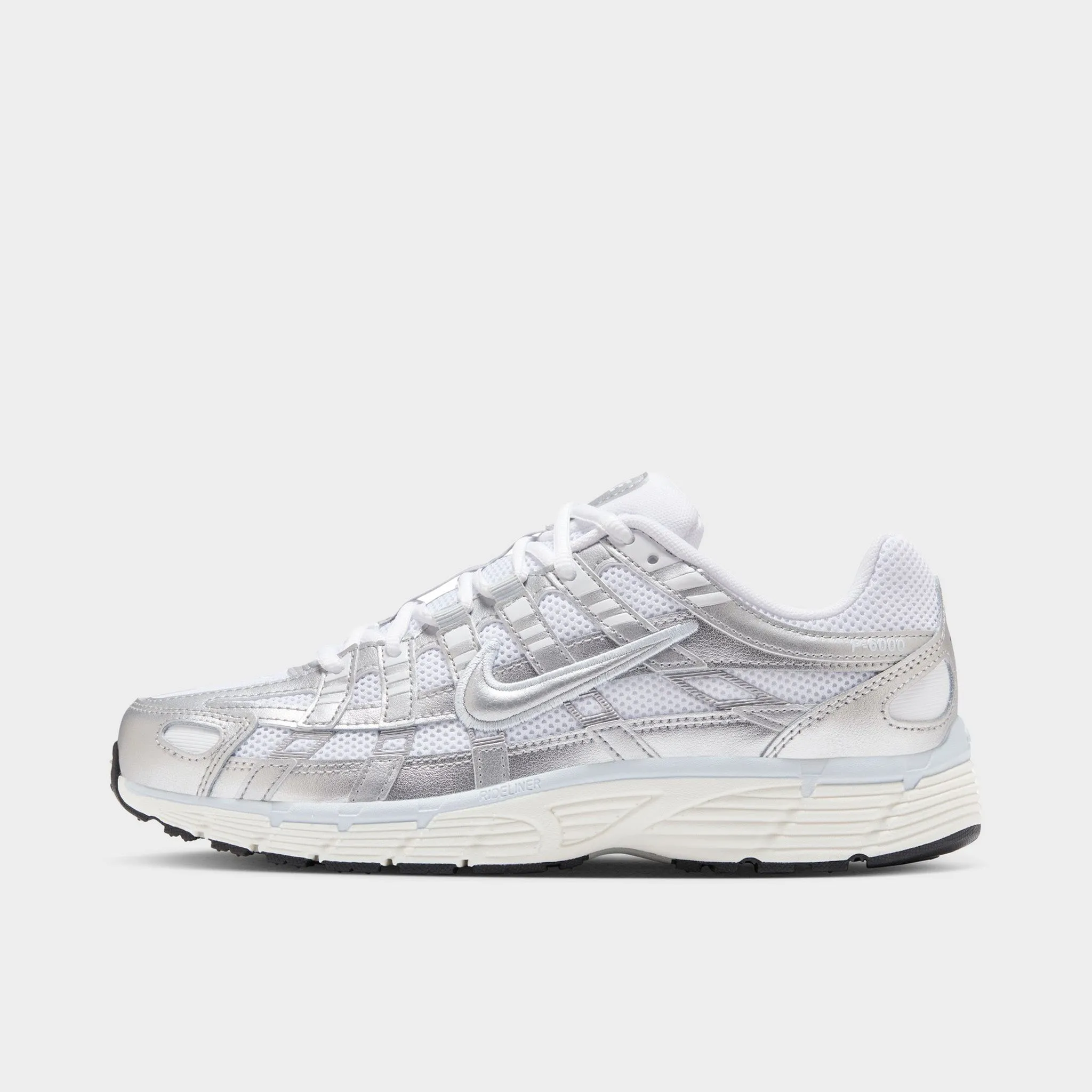 Sleek cushioning Nike Women's P-6000 White / Metallic Silver - Blue Tint