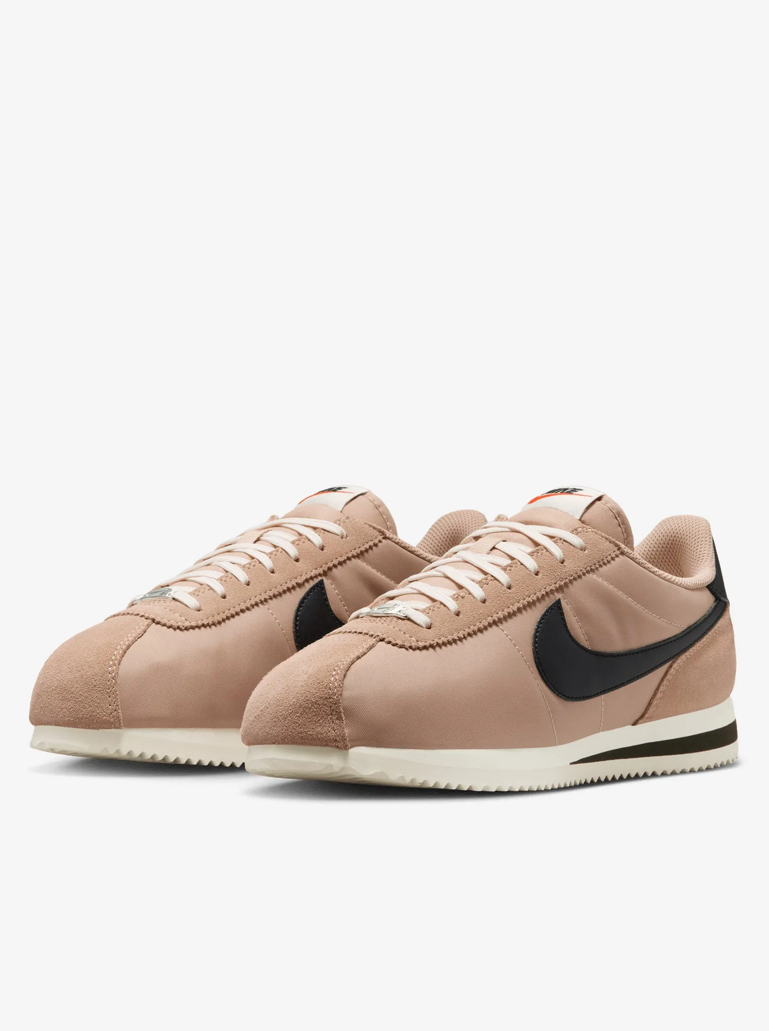 Built-In Support Cortez Womens