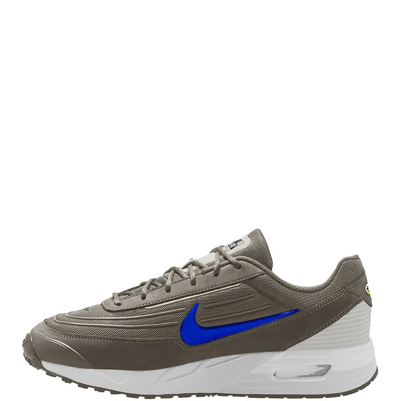 Nike Men's Air Max Verse Sport Inspired Versatile Footwear