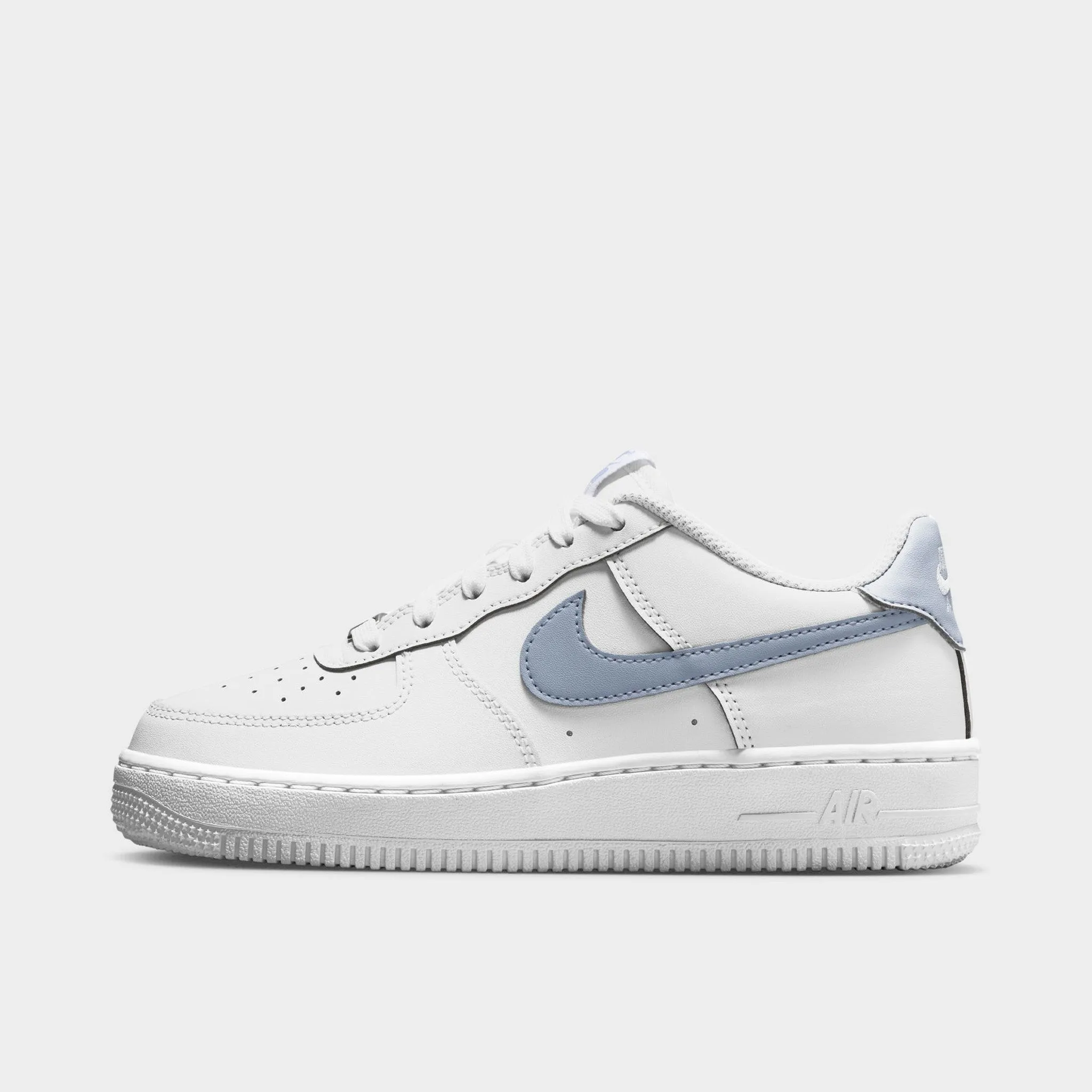 Spring Walk Busy Ready Nike Air Force 1 GS White / Ghost