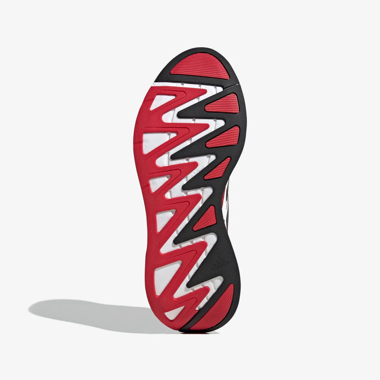 Adizero Aruku Aerodynamic Form Distinctive durability