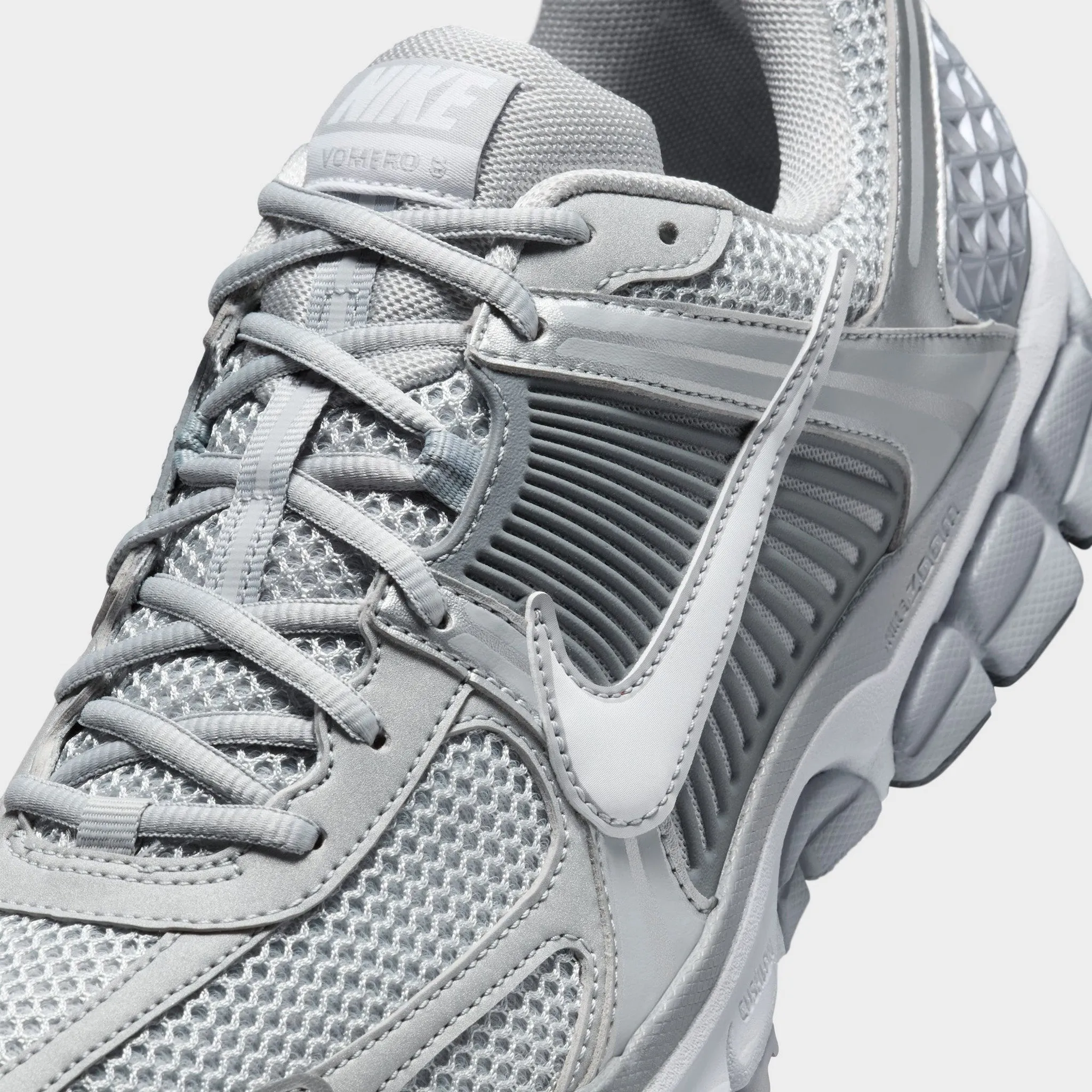Shape Memory Nike Zoom Vomero 5 Wolf Grey / White - Metallic Silver