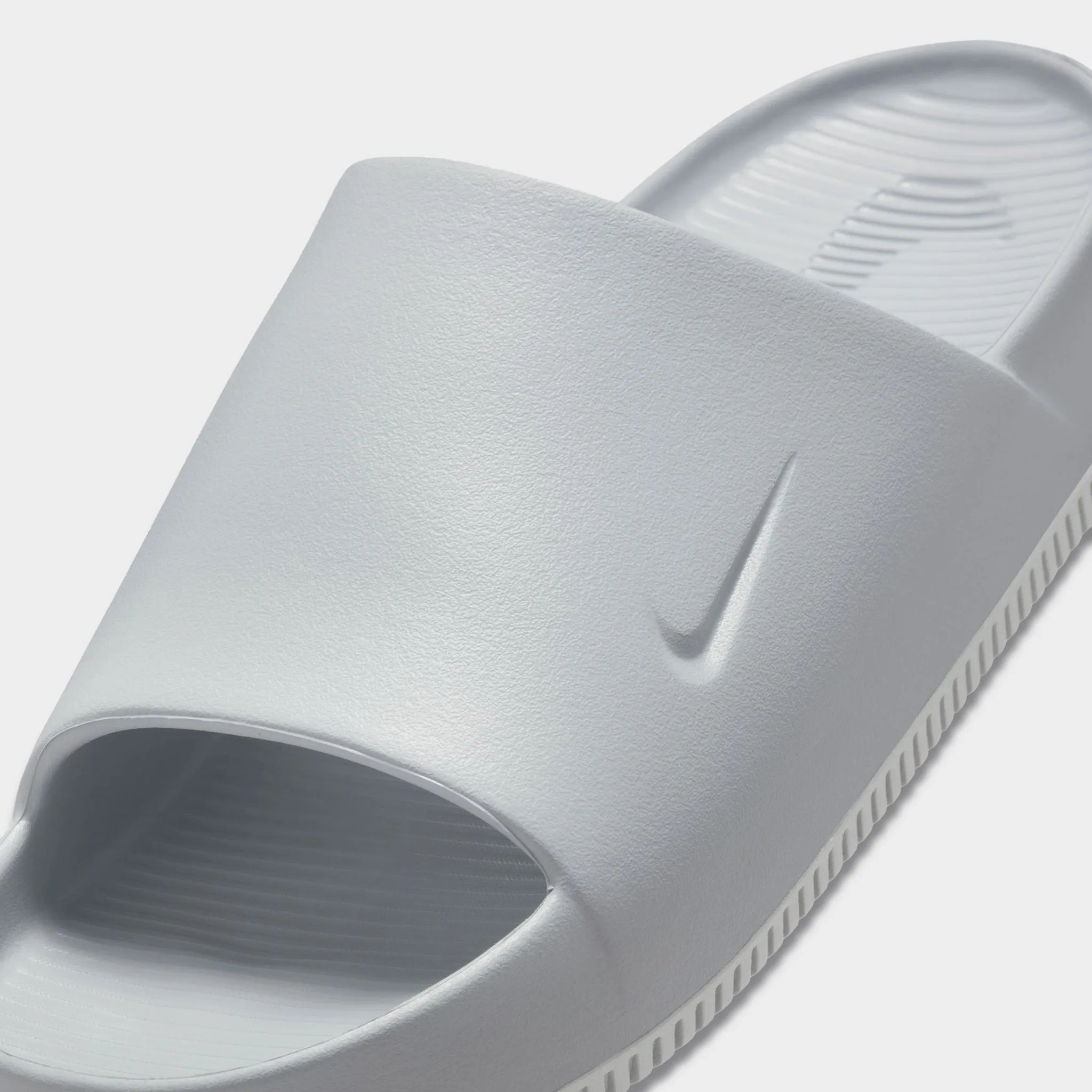 Nike Calm Slide / Wolf Grey Body Alignment
