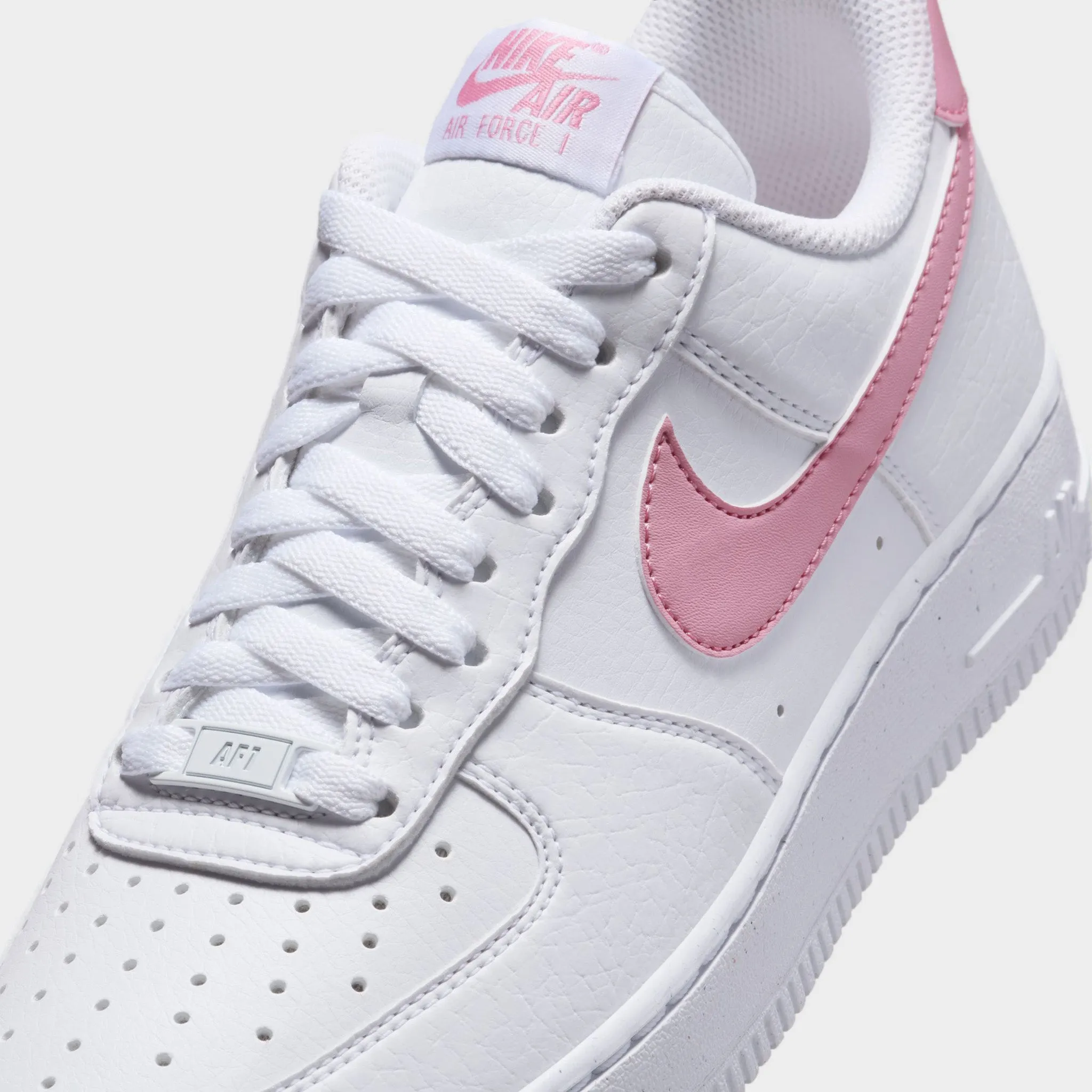Light   Reflective Comfort seekers Nike Women's Air Force 1 '07 Next Nature White / Elemental Pink