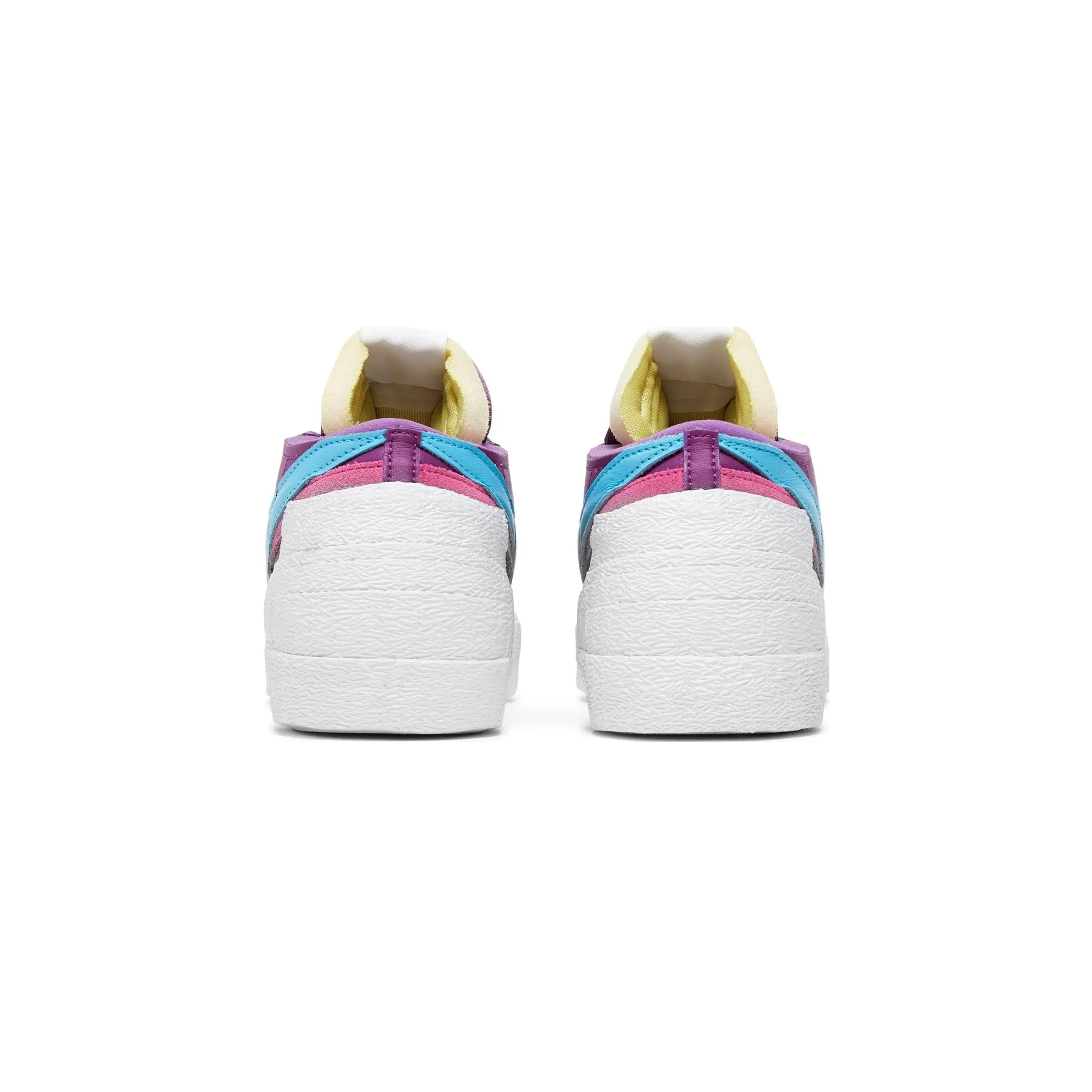 Motion Control Frame Nike Blazer Low Sacai KAWS 'Purple Dusk' (2021)