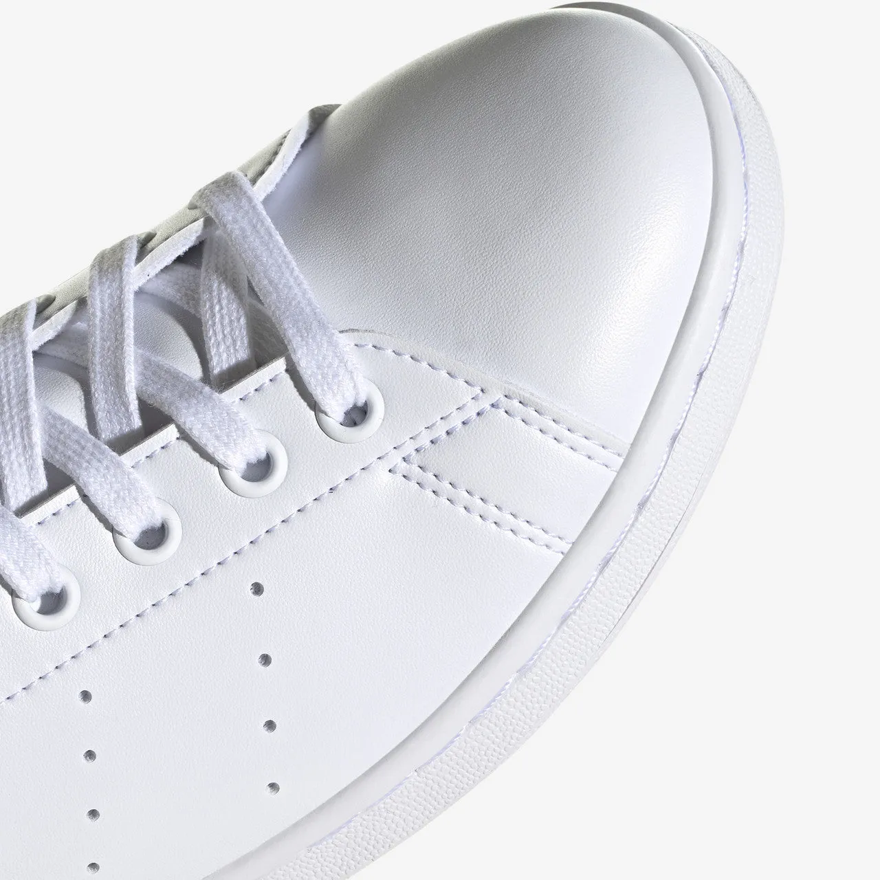 Stan Smith Street Motion