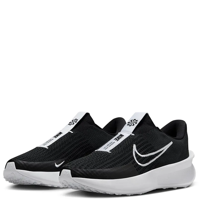Kick Back Nike Men's Interact Run EasyOn