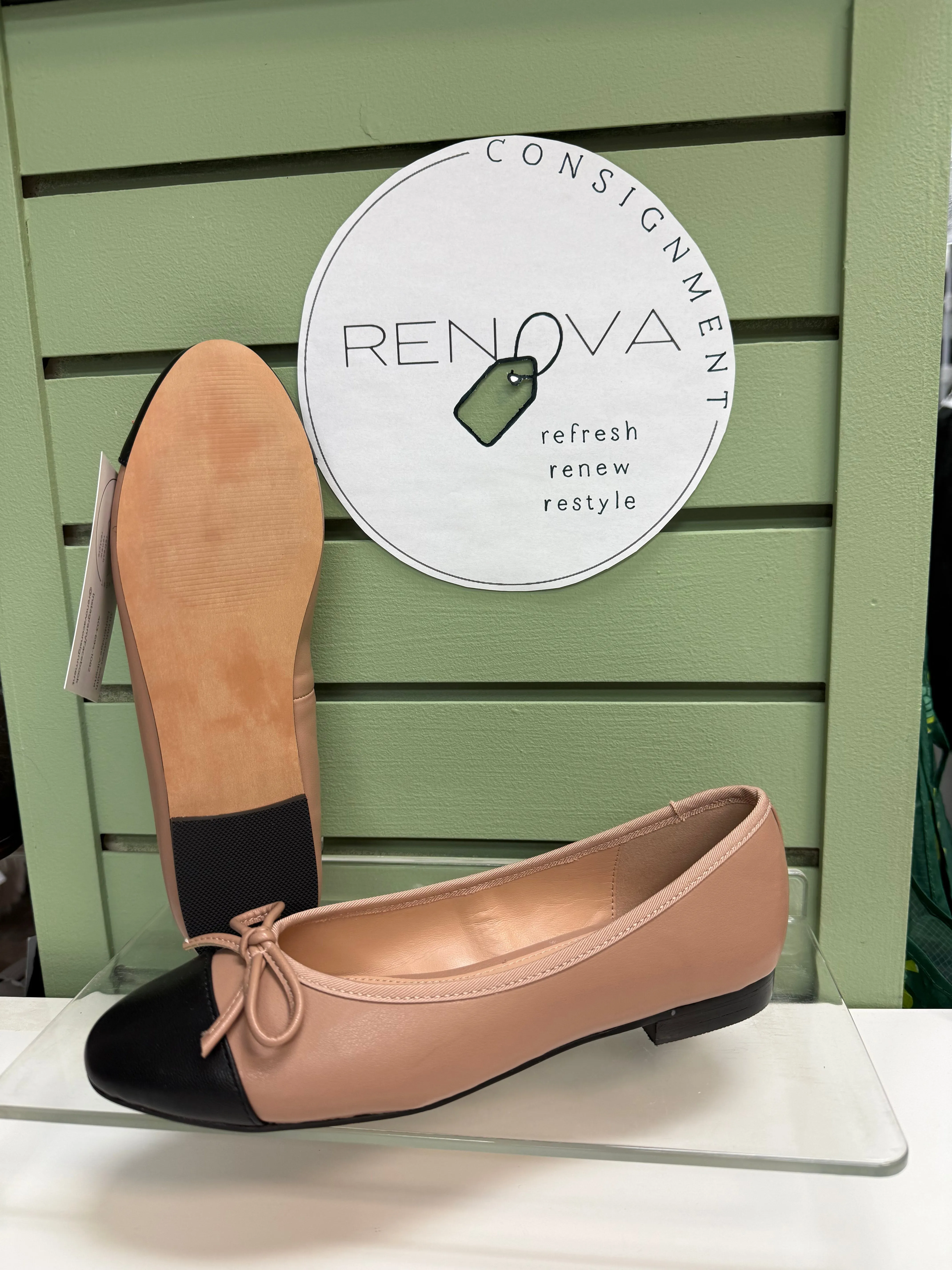 Steve Madden Ellison Flats (Womens 7.5) Thermoplastic Construction Lace Lock Technology