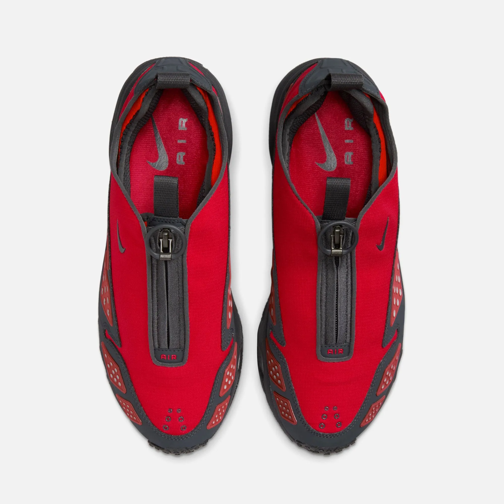 Nike WMNS Air Max SNDR GORE-TEX - Hyper Crimson / Fire Red / Black / Dark Smoke Grey athletic chic