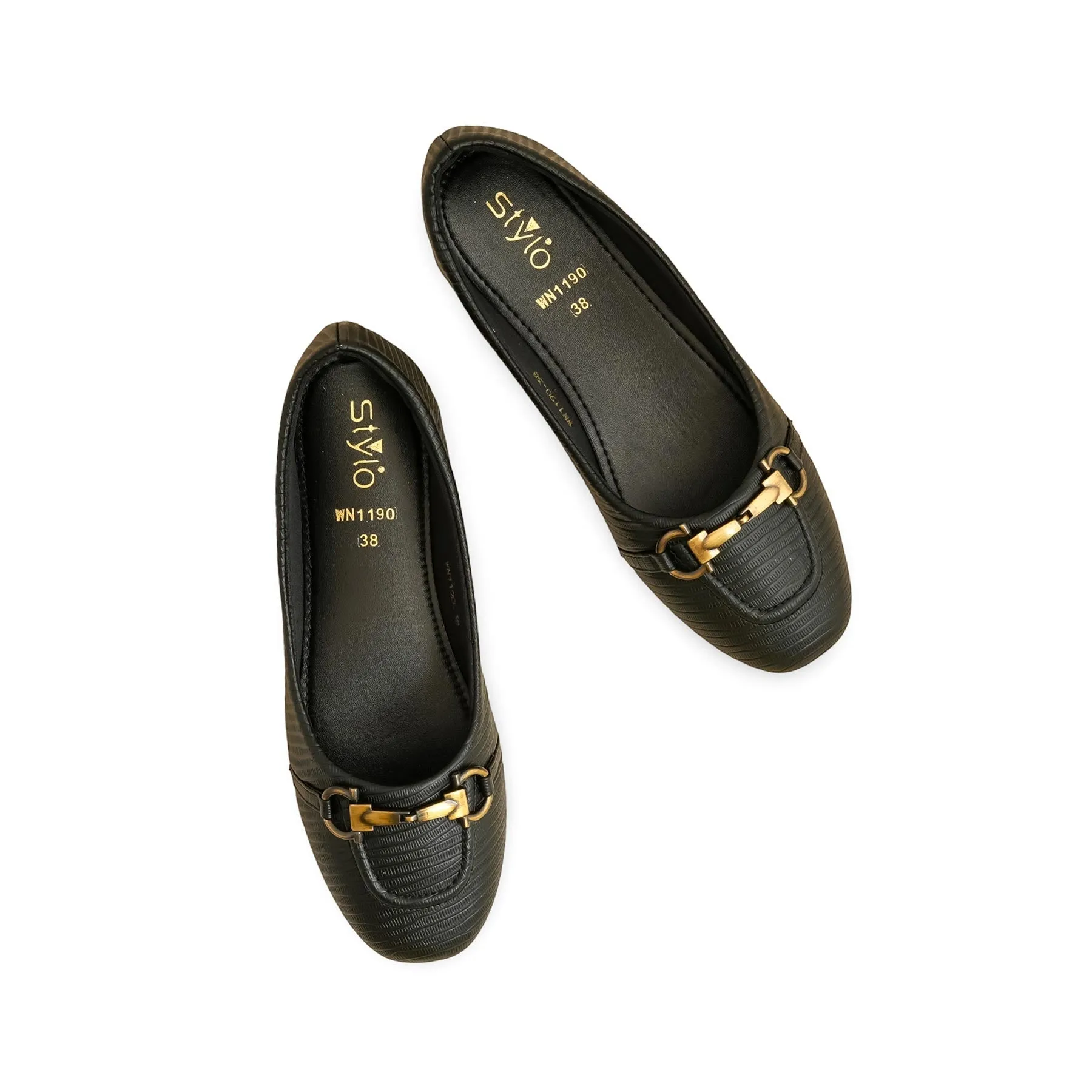 Smooth Finish Black Pumps WN1190