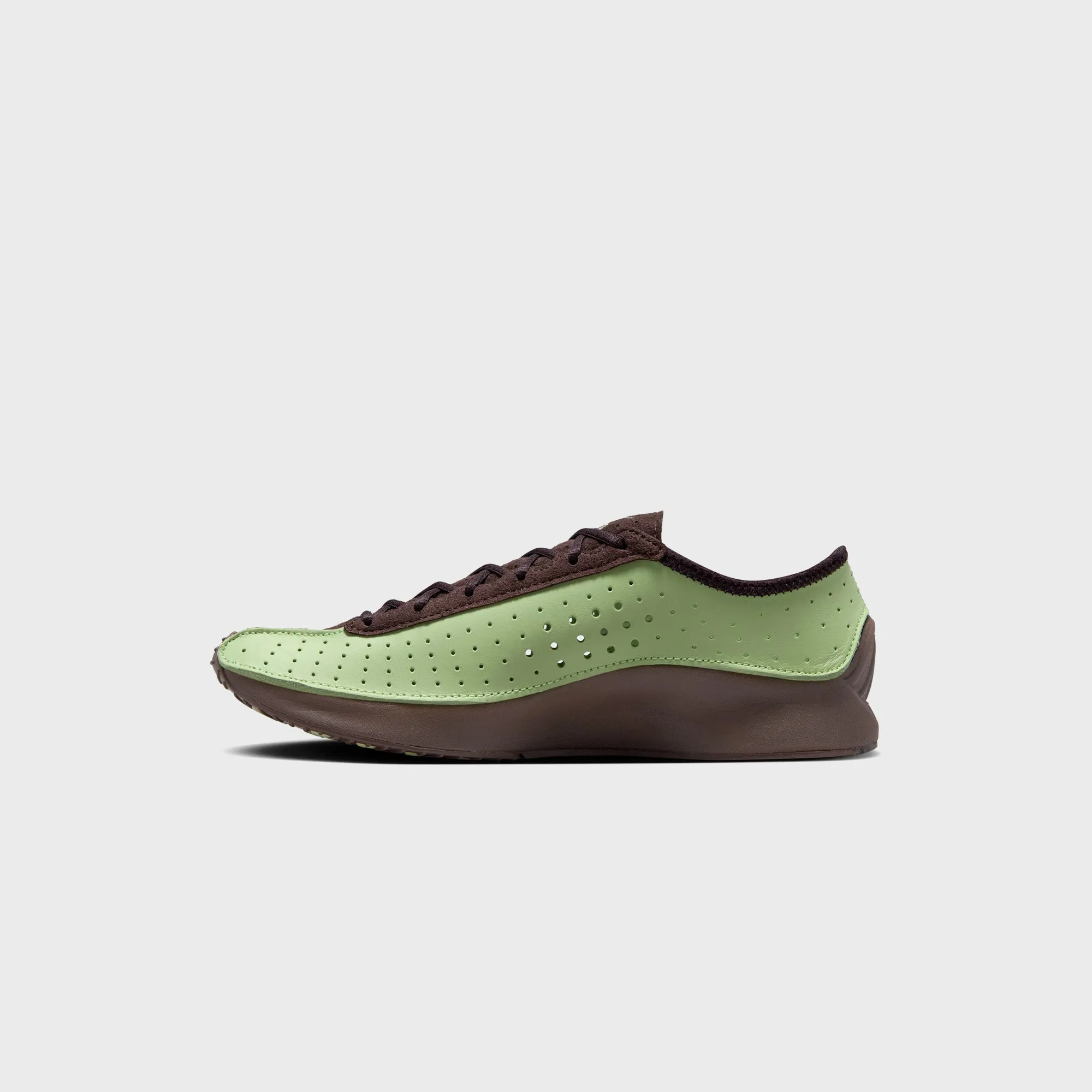 Nike WMNS Air Superfly - Lab Green / Baroque Brown Wicking Inner Sleeve Ultra Cushioned Sole