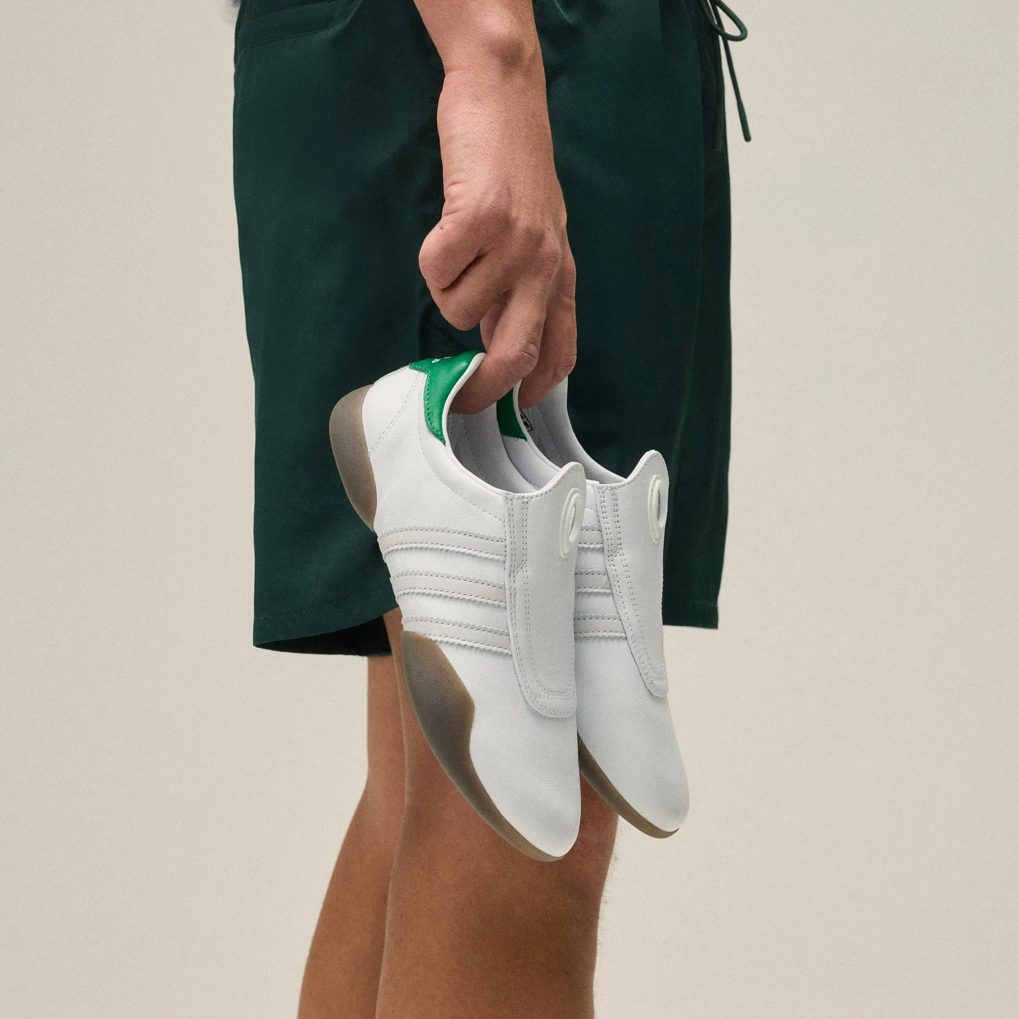 Kith Classics for adidas Originals WMNS Taekwondo Mei - White / Green Trend-setting wear