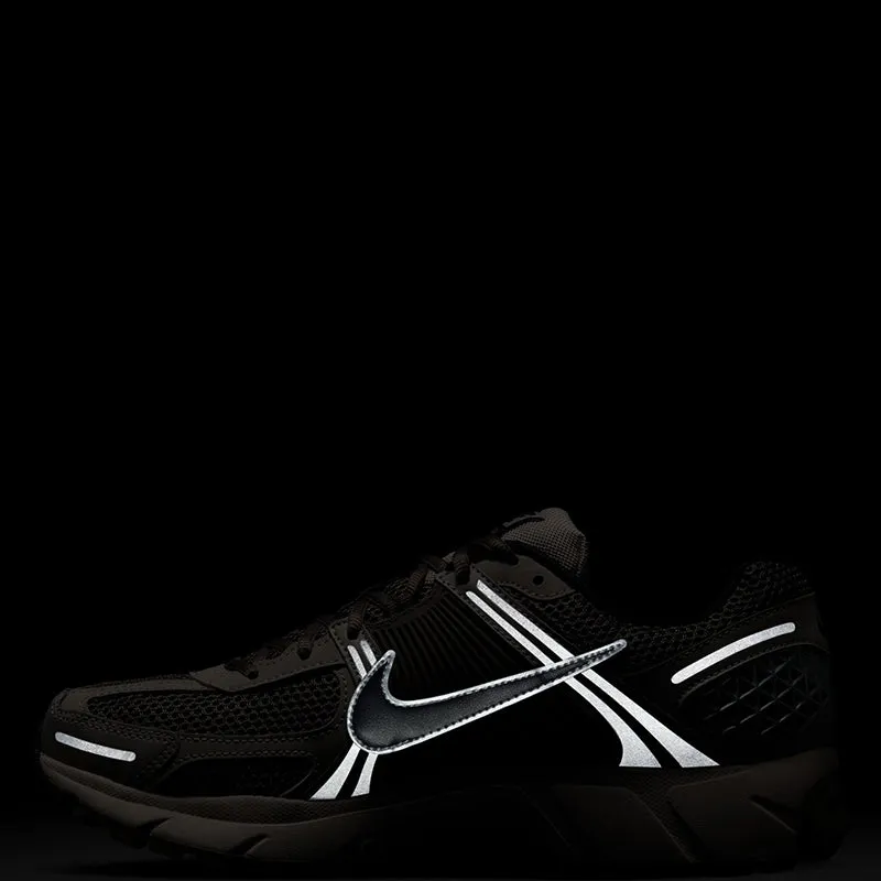 Active Lifestyle Nike Men's Zoom Vomero 5