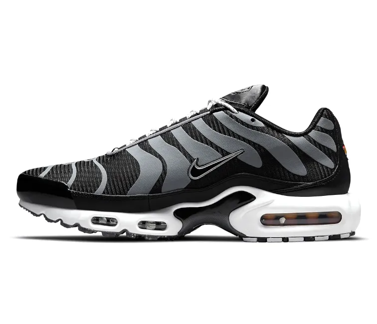 Men's Nike Air Max Plus TN (Black/Metallic Silver) Dynamic Feel Active Flex