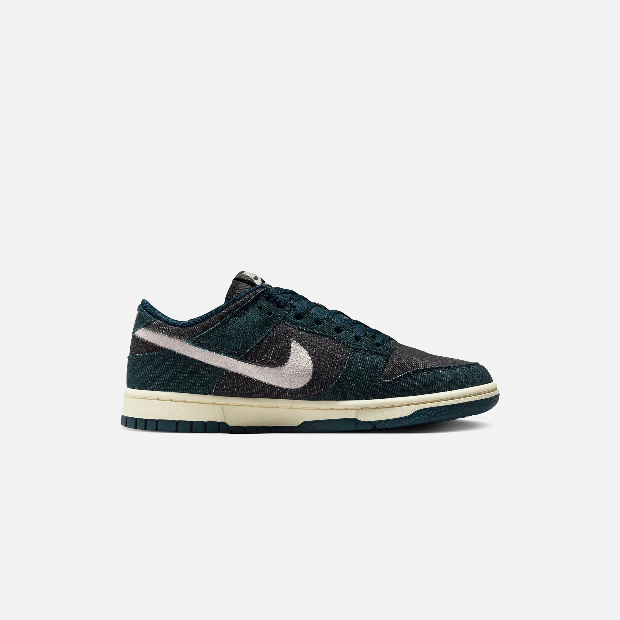 Durable Upper Material Nike WMNS Dunk Low - Armory Navy / College Grey / Black