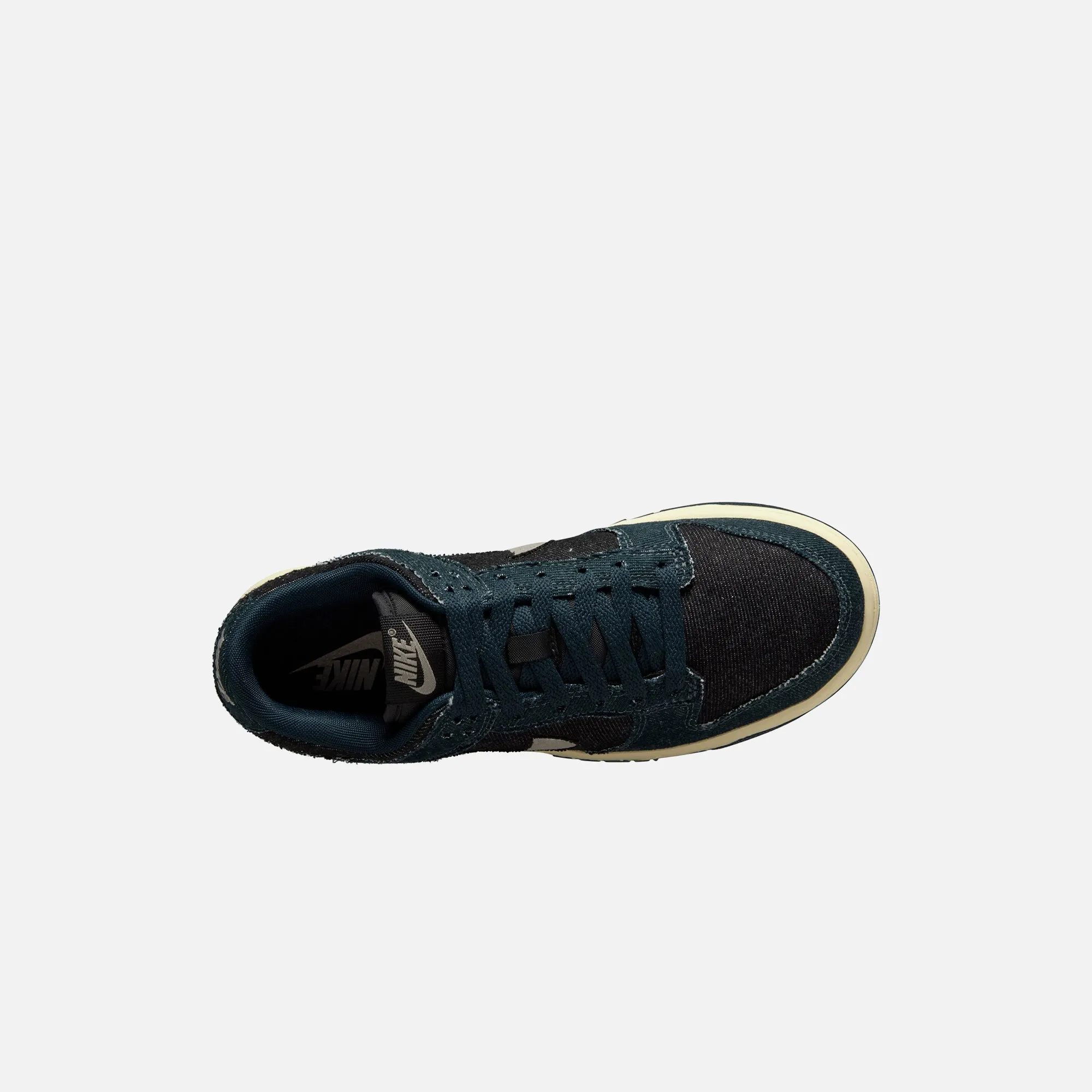 Grip Tread Pattern Reinforced Heel Cap Nike WMNS Dunk Low - Armory Navy / College Grey / Black