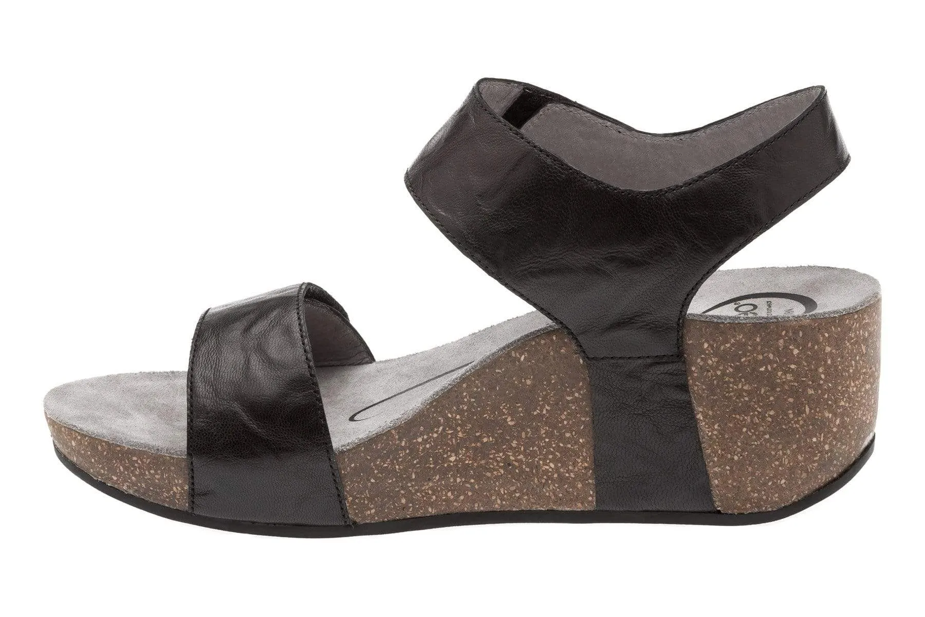 Supportive Outdoor Footwear Una