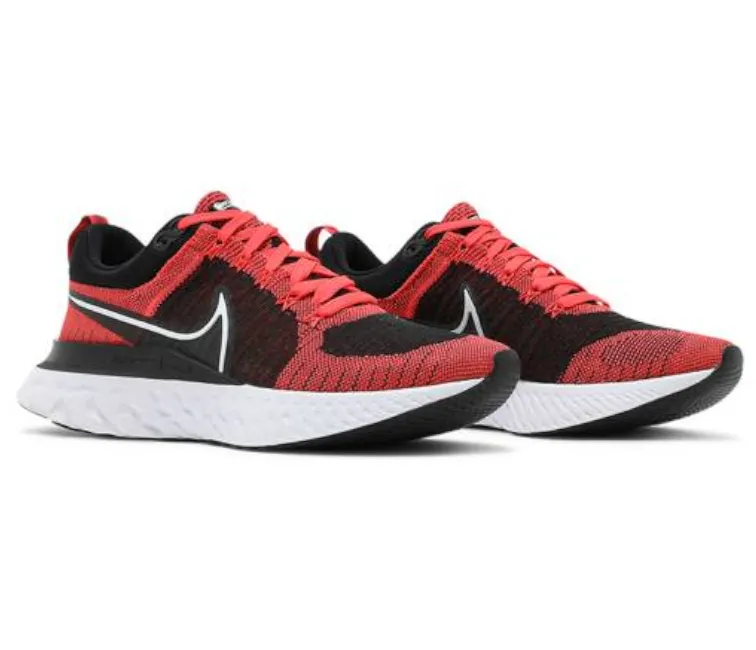 Multi Directional Flex Grooves Casual Ease Men's Nike React Infinity Run FK 2 (Bright Crimson)