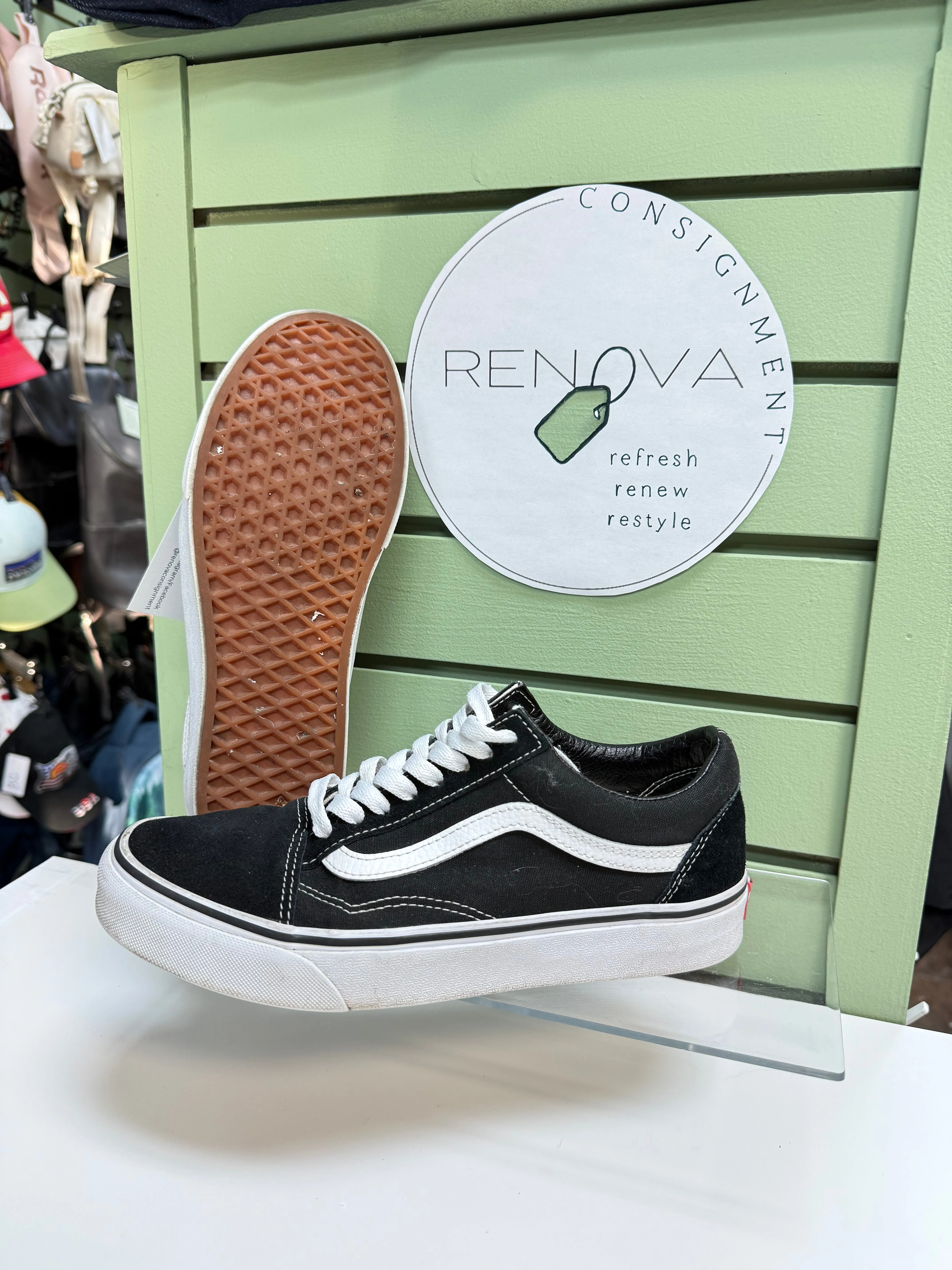 Layered Chic Vans Old Skool Sneakers (Womens 8.5)