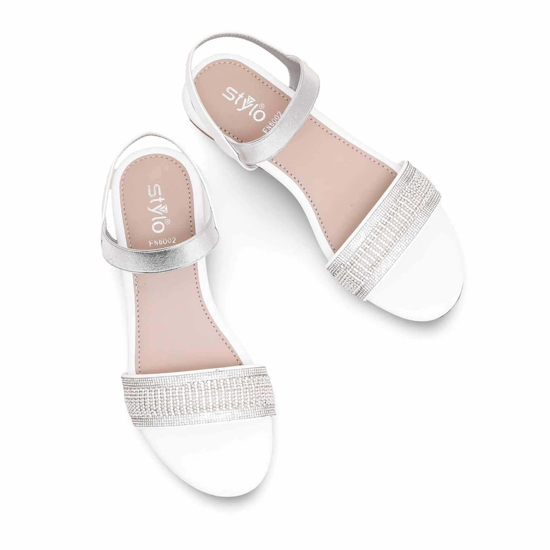Easy-to-Wear Shoes Comfortable Casual Shoes White Fancy Sandal FN6002
