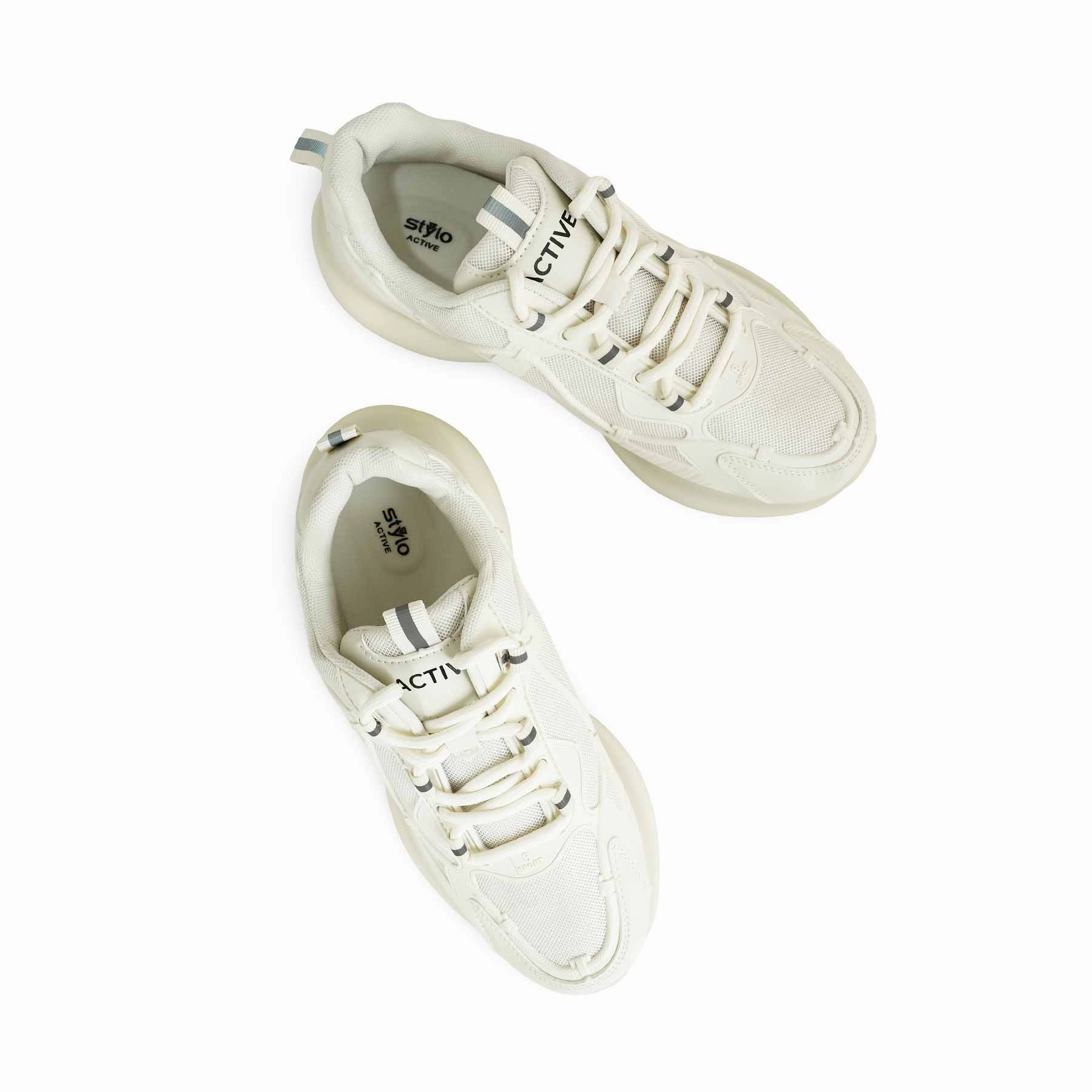 White Casual Sneaker For Ladies AT7350 Daily Moves Chic Comfort