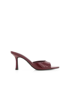 XANTHE - CHERRY RED PATENT Arch Care Unique Pick